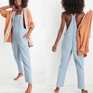 ❤️ Aerie Blue Corduroy Overalls size XL